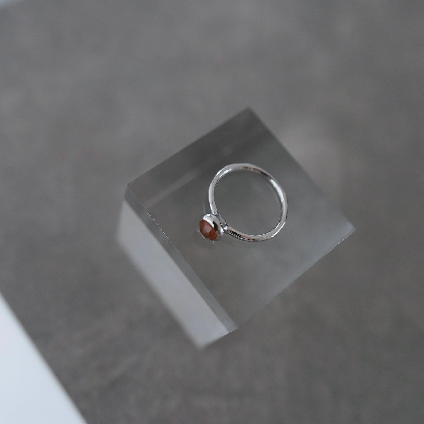 水滴一粒 stone ring./ Water droplets stone ring.【在庫有】カイヤナイト