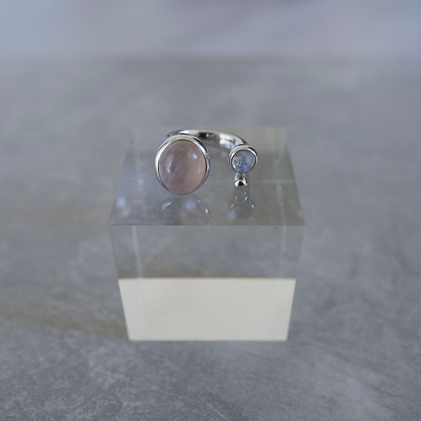 水滴stone ring./ Water droplets stone ring.【予約】ローズクォーツ ムーンスト―ン