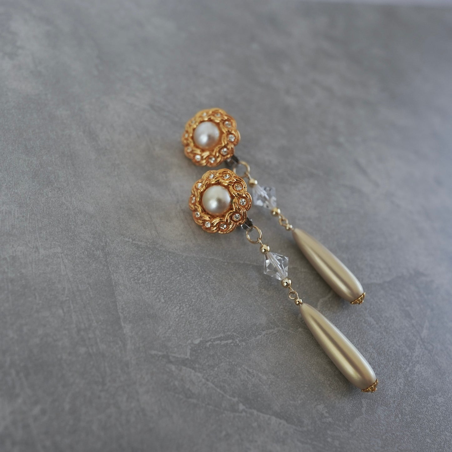 Vintage Gold earring / pierce 【在庫有】