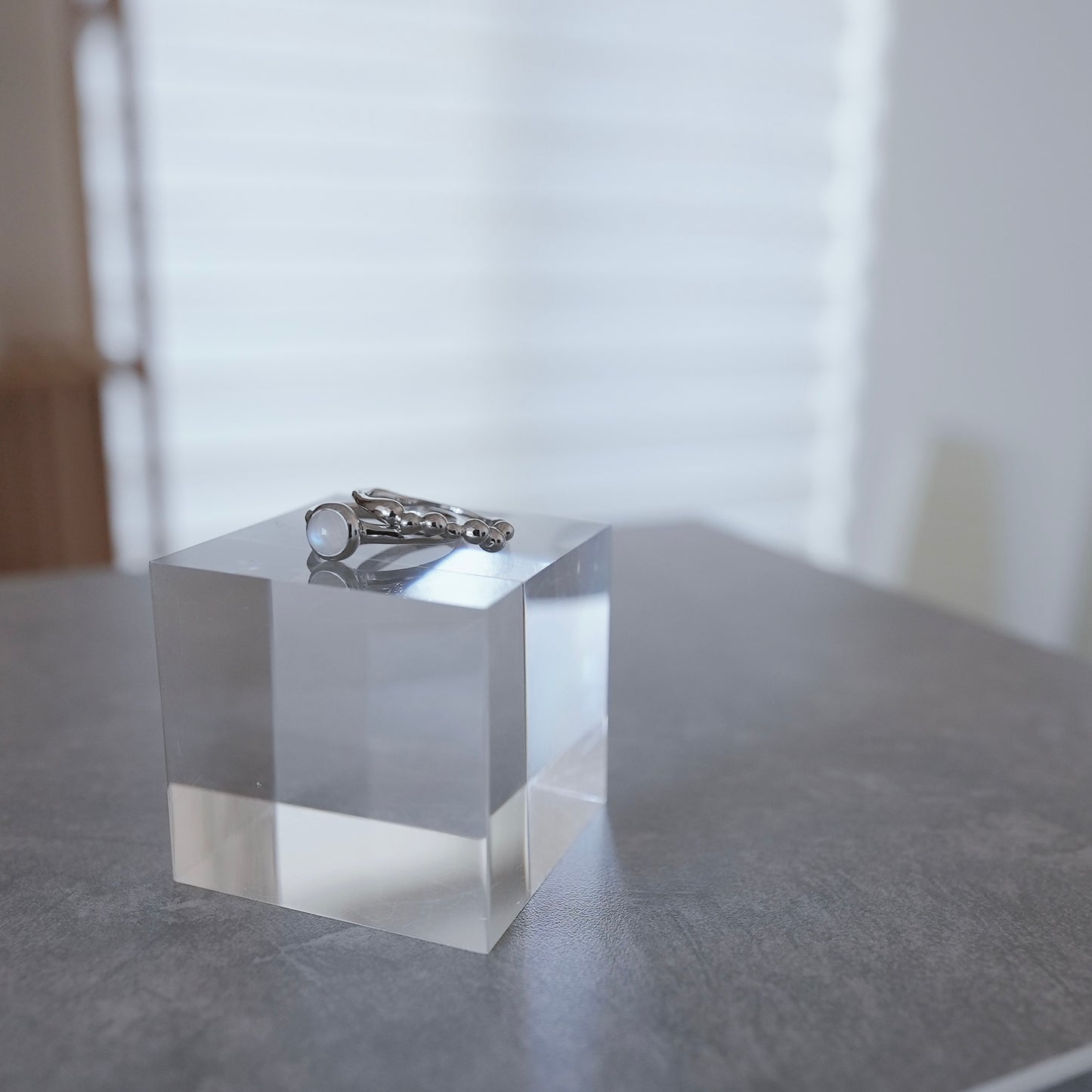 水滴一粒 stone ring./ Water droplets stone ring.【在庫有】ムーンストーン