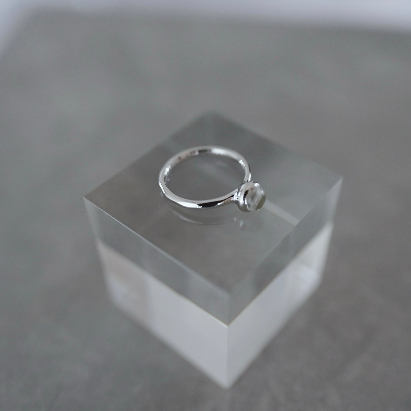 水滴一粒 stone ring./ Water droplets stone ring.【在庫有】水晶