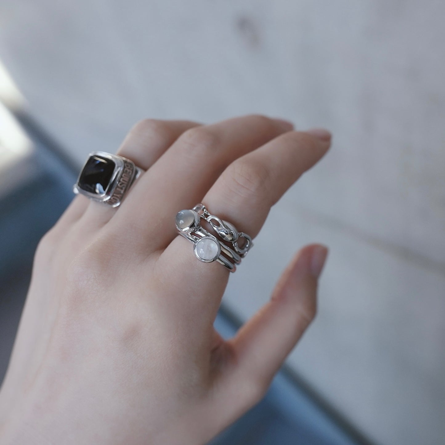 水滴一粒 stone ring./ Water droplets stone ring.【在庫有】ムーンストーン