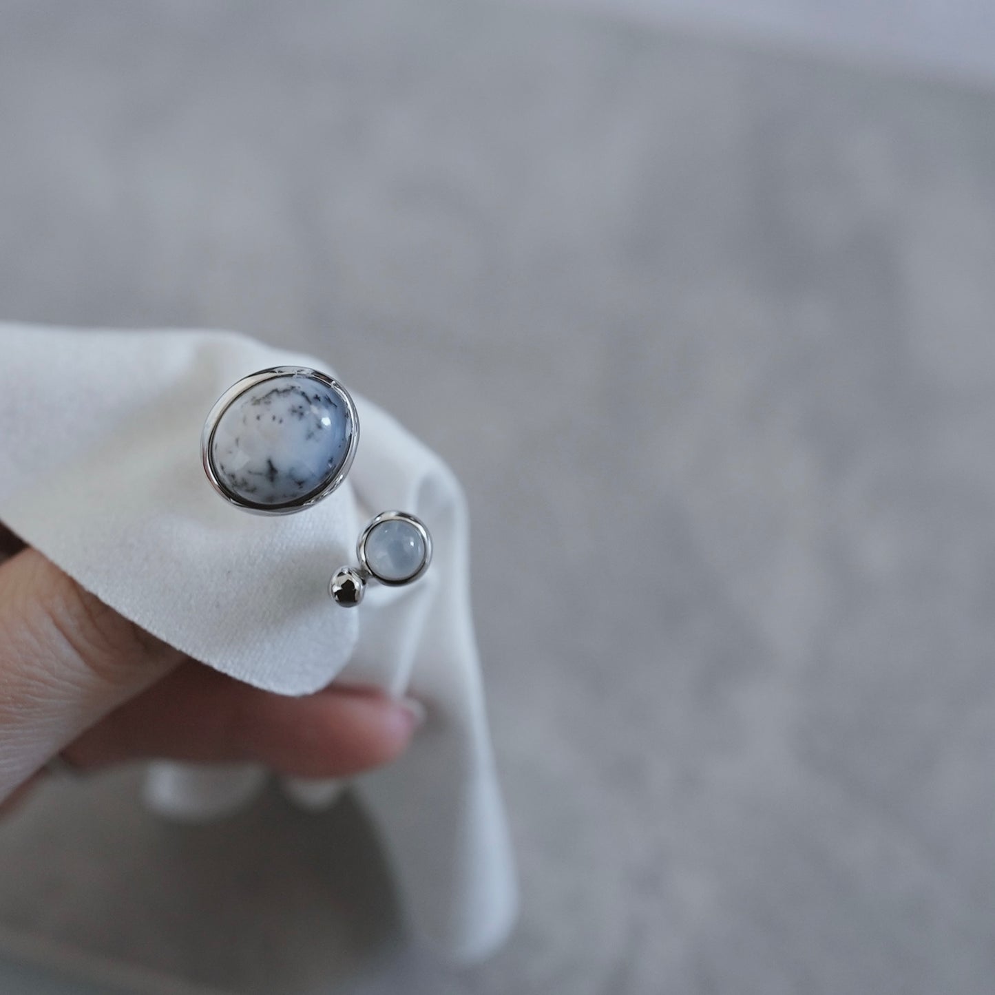 水滴stone ring./ Water droplets stone ring.【在庫有】デンドライトオパール ムーンストーン