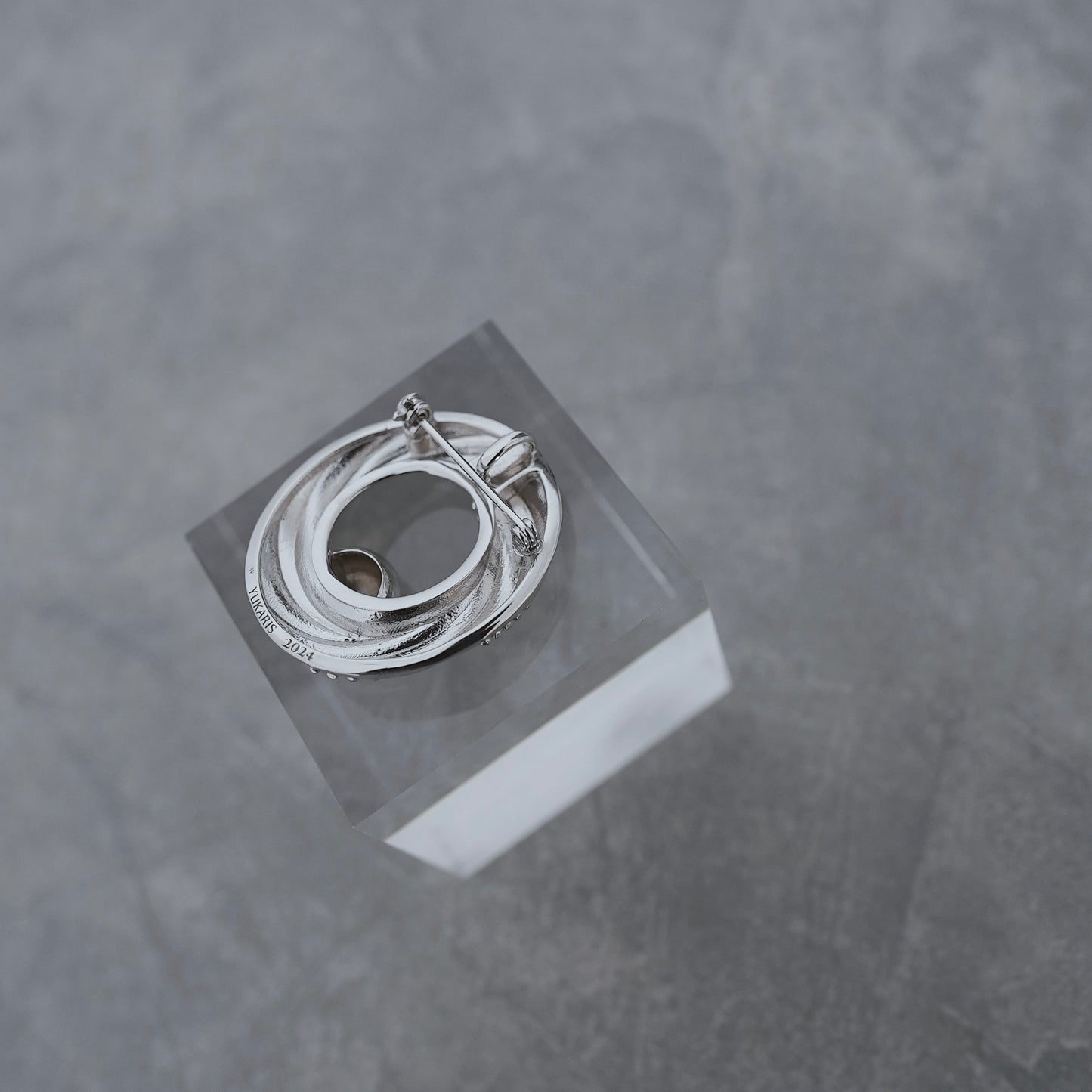 -Towa- 水の環 necklace & broach.