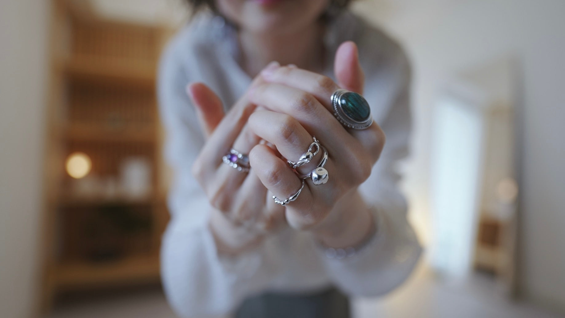 水滴一粒 stone ring.／ Water droplets stone ring.【在庫有】ムーン