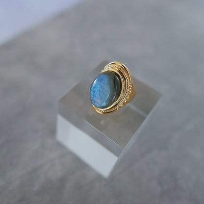 gold 月と太陽 Moon and sun labradorite ring.【予約】