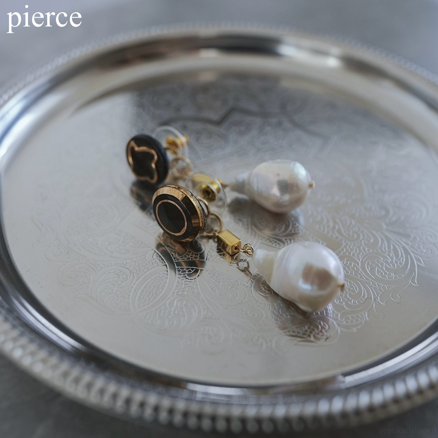 Vintage Gold earring ／ pierce 【在庫有】