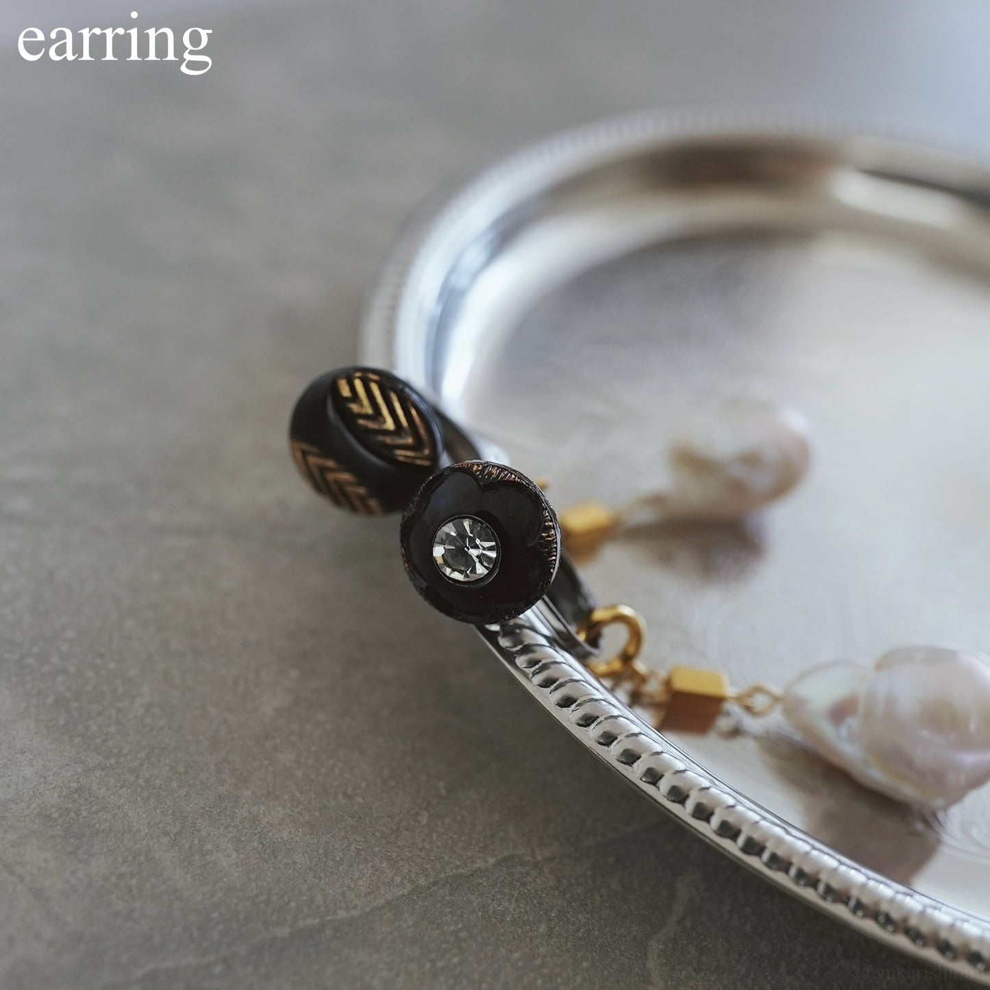 Vintage Gold earring ／ pierce 【在庫有】
