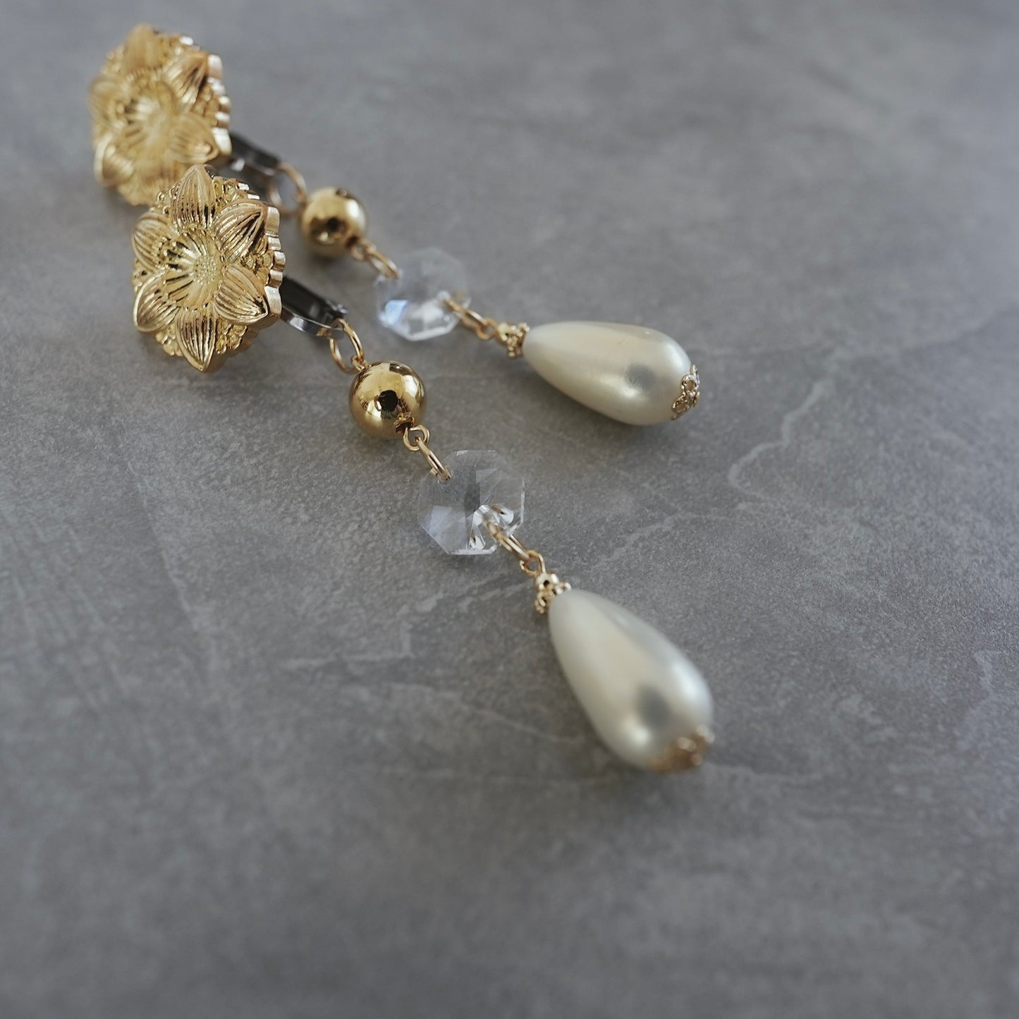 Vintage Gold earring ／ pierce 【在庫有】