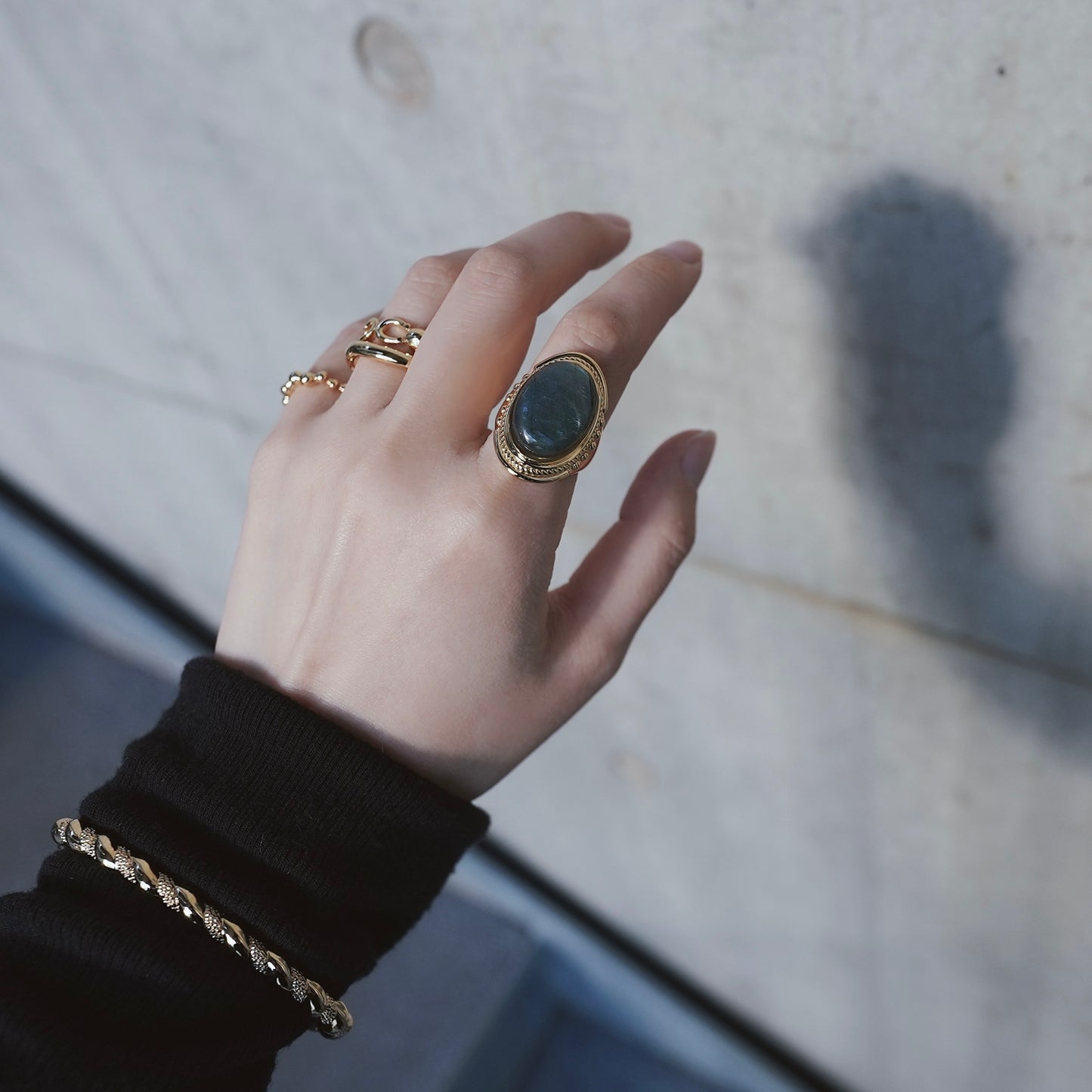 gold 月と太陽 Moon and sun labradorite ring.【予約】