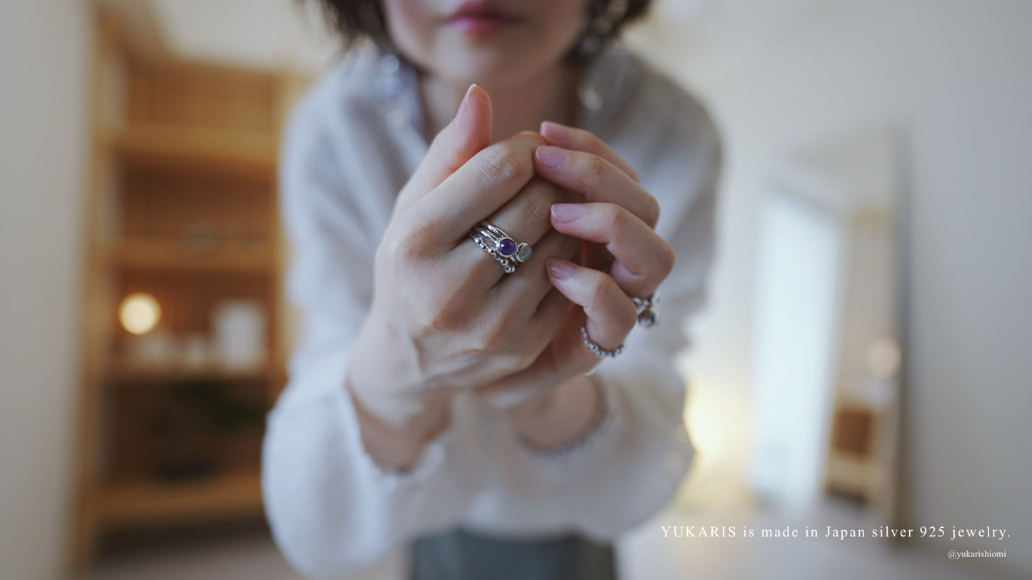 水滴一粒 stone ring.／ Water droplets stone ring.【即発送】ムーンストーン グレー