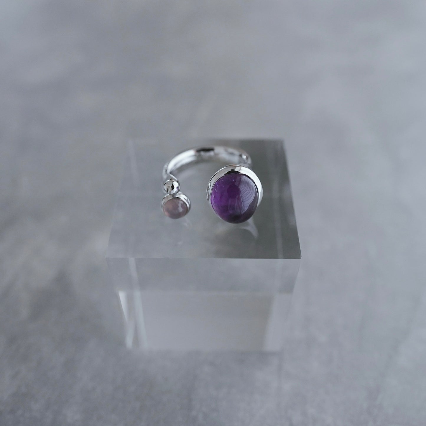 水滴stone ring.／ Water droplets stone ring.【即発送】アメジスト カルセドニー