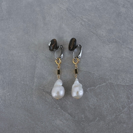 Vintage Gold earring ／ pierce 【在庫有】