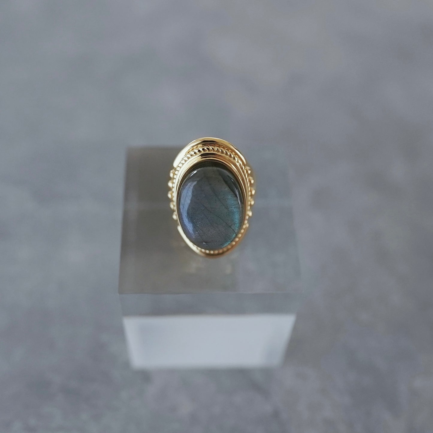 gold 月と太陽 Moon and sun labradorite ring.【予約】