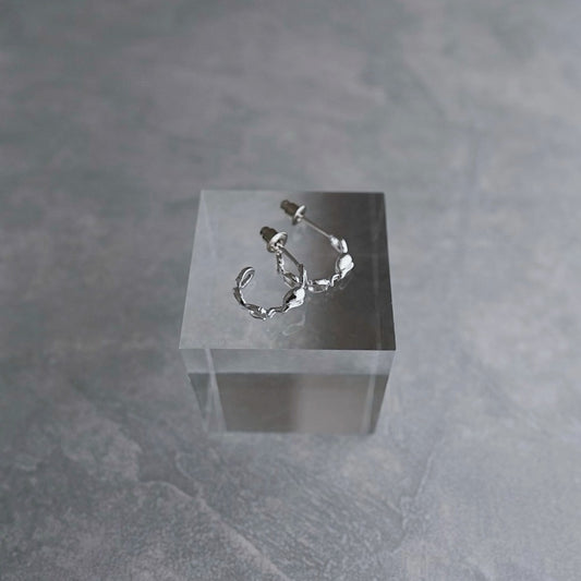 Horse shoe pierce earring ／hoop【予約】