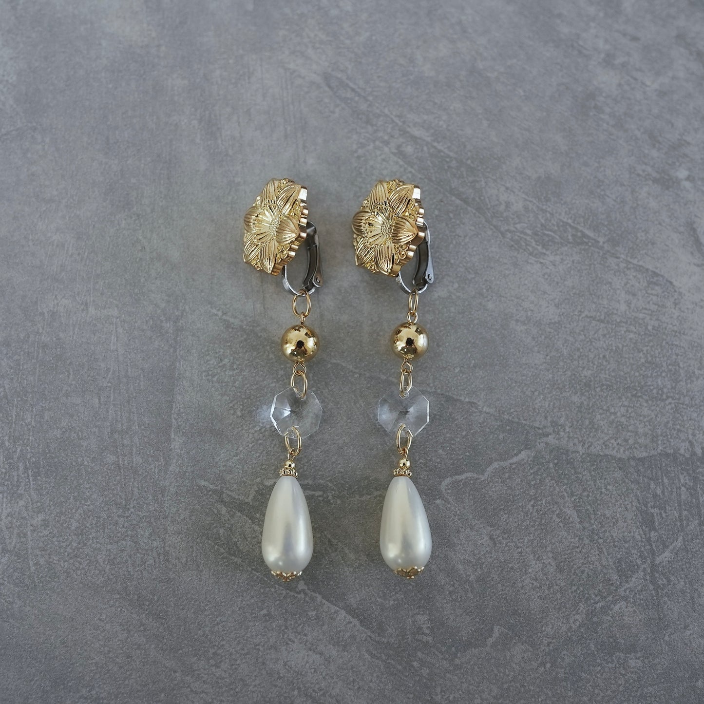 Vintage Gold earring ／ pierce 【在庫有】