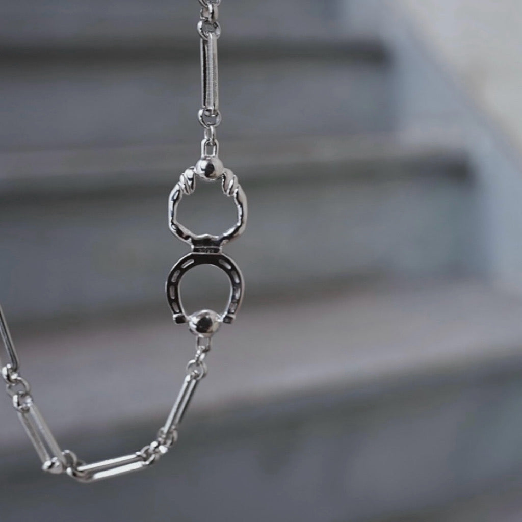 月と太陽 horse shoe necklace【即発送】