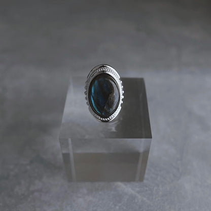 月と太陽 Moon and sun labradorite ring.【予約】