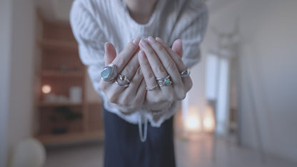 水滴一粒 stone ring.／ Water droplets stone ring.【在庫有】クリソプレーズ